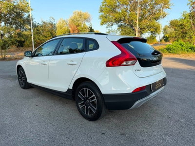 Volvo V40 Cross Country D2 Geartronic Business Plus (3)