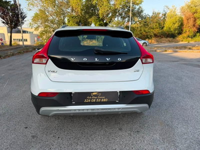 Volvo V40 Cross Country D2 Geartronic Business Plus (4)