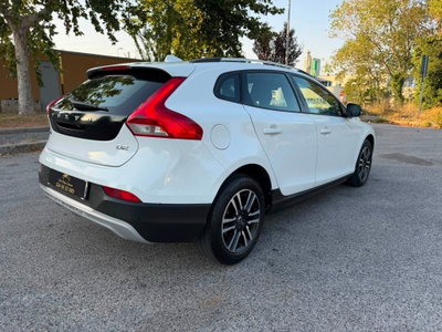 Volvo V40 Cross Country D2 Geartronic Business Plus (6)