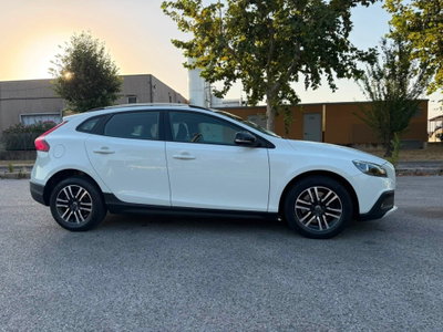 Volvo V40 Cross Country D2 Geartronic Business Plus (7)