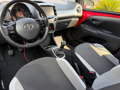 Toyota Aygo 1.0 VVT-i 69 CV 5 porte x-pure (15)
