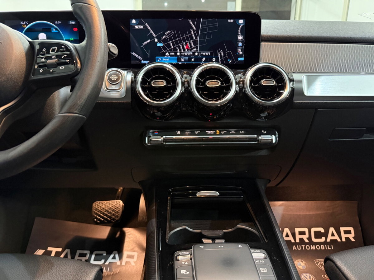 Mercedes-Benz GLB 180 d Automatic Sport (13)