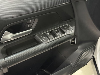 Mercedes-Benz GLB 180 d Automatic Sport (18)