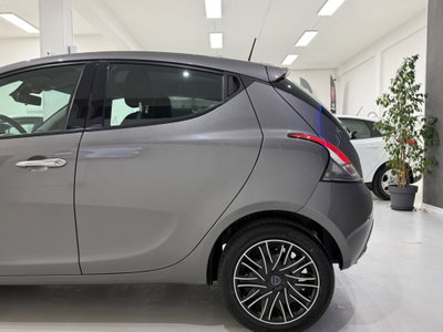Lancia Ypsilon 1.0 FireFly 5 porte S&S Hybrid Ecochic Gold (8)