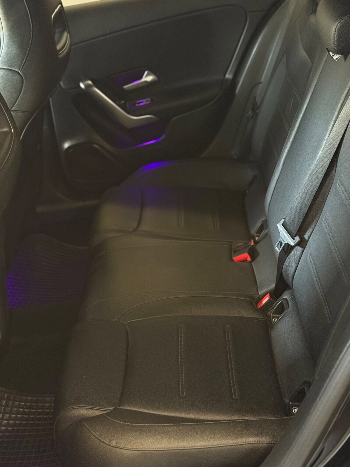 Mercedes-Benz Classe A 180 d Automatic Sport (9)