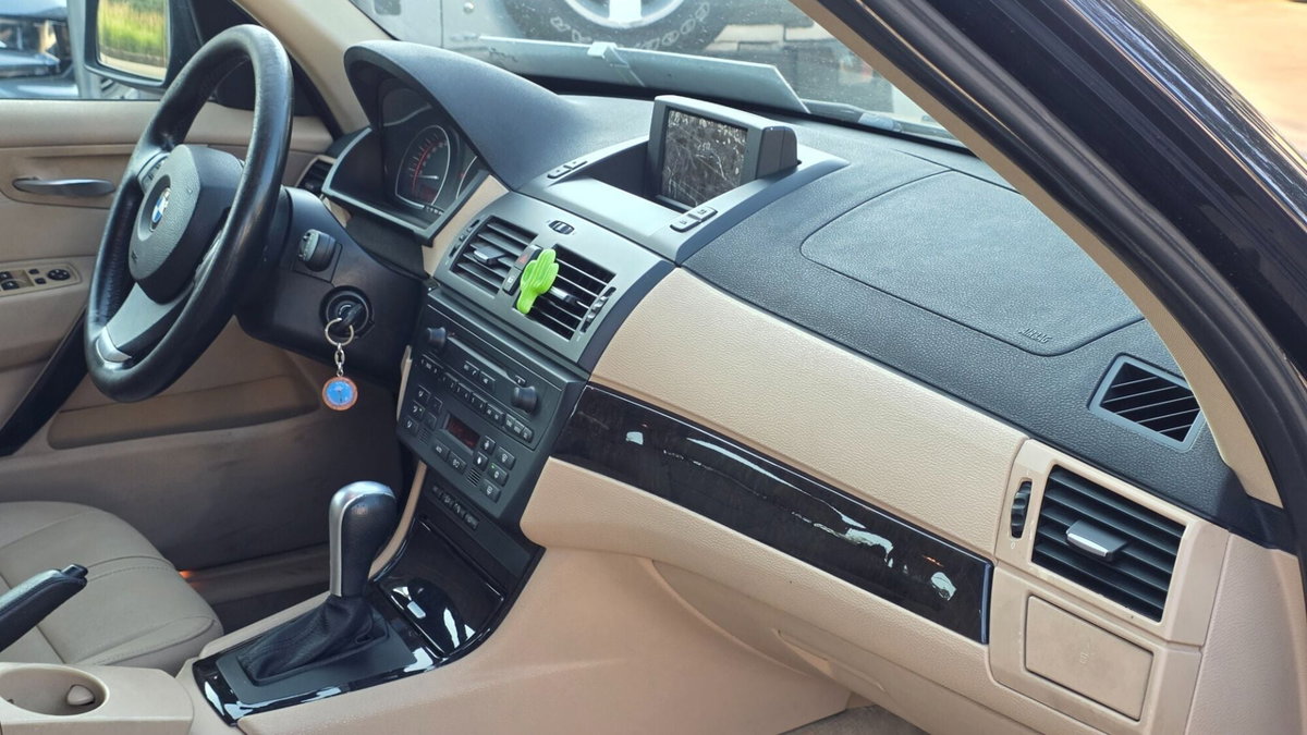 BMW X3 2.0d cat Futura (11)