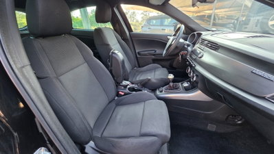 Alfa Romeo Giulietta 1.6 JTDm-2 Exclusive (12)