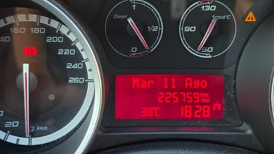 Alfa Romeo Giulietta 1.6 JTDm-2 Exclusive (17)