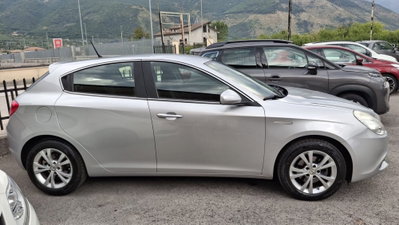 Alfa Romeo Giulietta 1.6 JTDm-2 Progression c/CL (5)