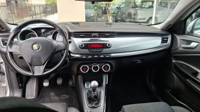 Alfa Romeo Giulietta 1.6 JTDm-2 Progression c/CL (7)