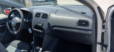 Volkswagen Polo 1.2 5 porte Trendline (10)