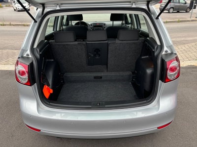 Volkswagen Golf 1.6 TDI DPF 5p. Highline (8)