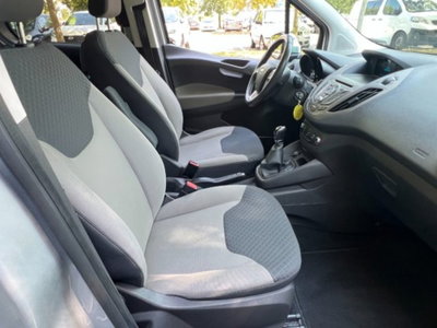 Ford Tourneo Courier 1.5 TDCI 75 CV Titanium (12)