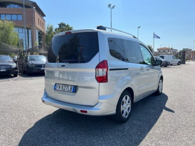 Ford Tourneo Courier 1.5 TDCI 75 CV Titanium (7)