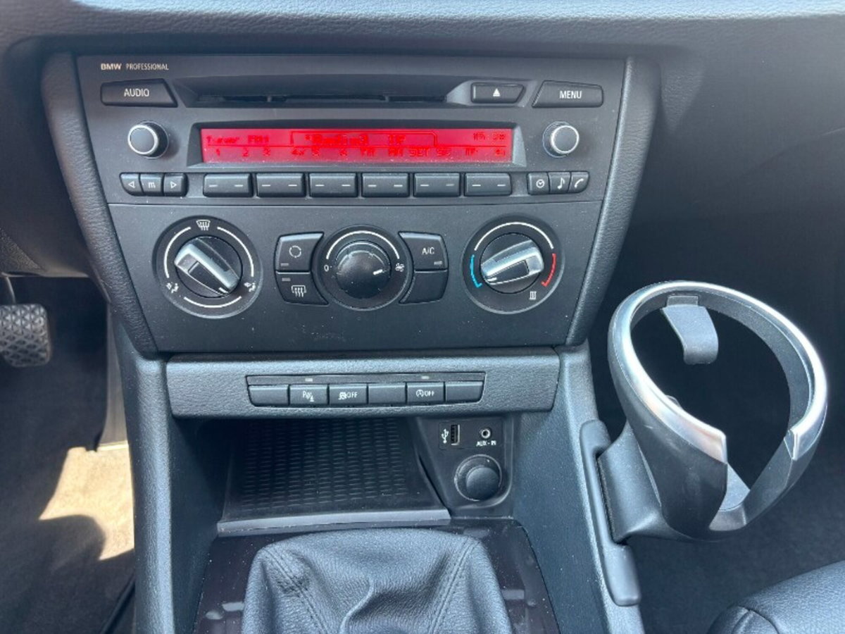 BMW X1 sDrive16d X Line (13)