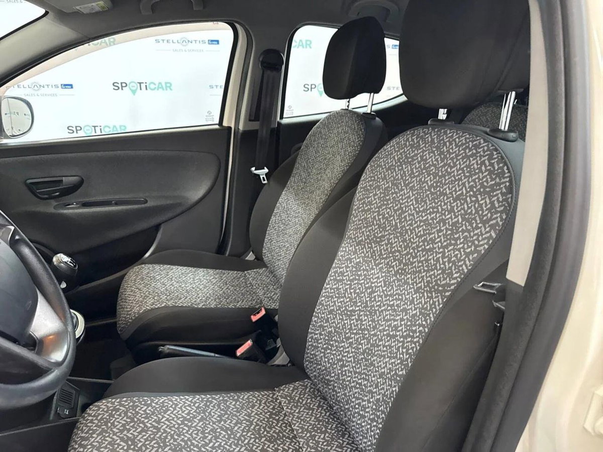 Lancia Ypsilon 1.2 69 CV 5 porte GPL Ecochic Elefantino Blu (13)