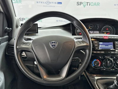 Lancia Ypsilon 1.2 69 CV 5 porte GPL Ecochic Elefantino Blu (9)