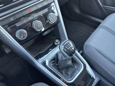 Volkswagen T-Roc 1.0 TSI Life (11)