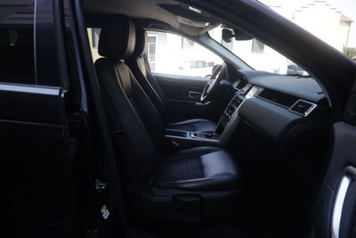 Land Rover Discovery Sport 2.0 TD4 150 CV HSE Luxury (12)