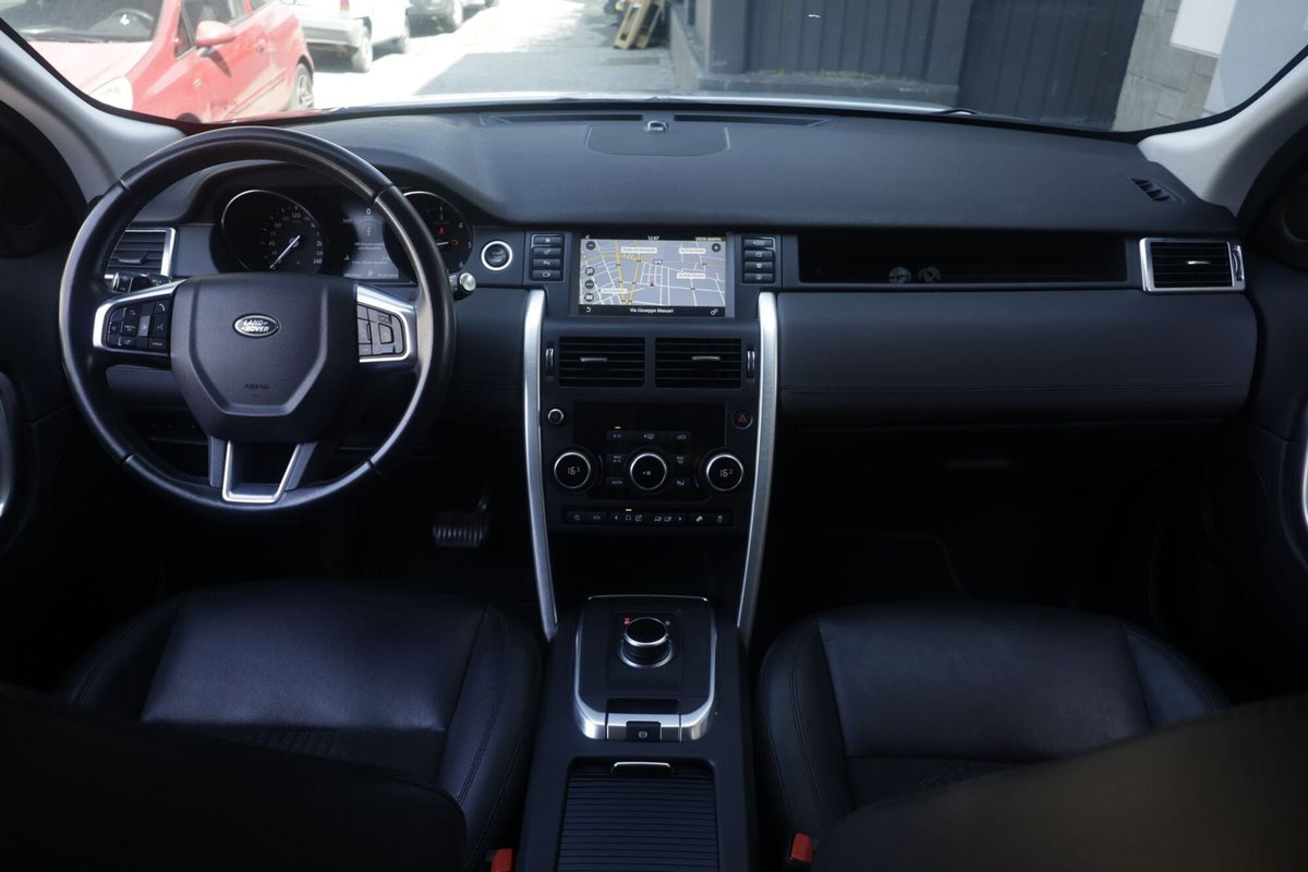 Land Rover Discovery Sport 2.0 TD4 150 CV HSE Luxury (2)