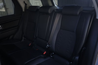 Land Rover Discovery Sport 2.0 TD4 150 CV HSE Luxury (3)