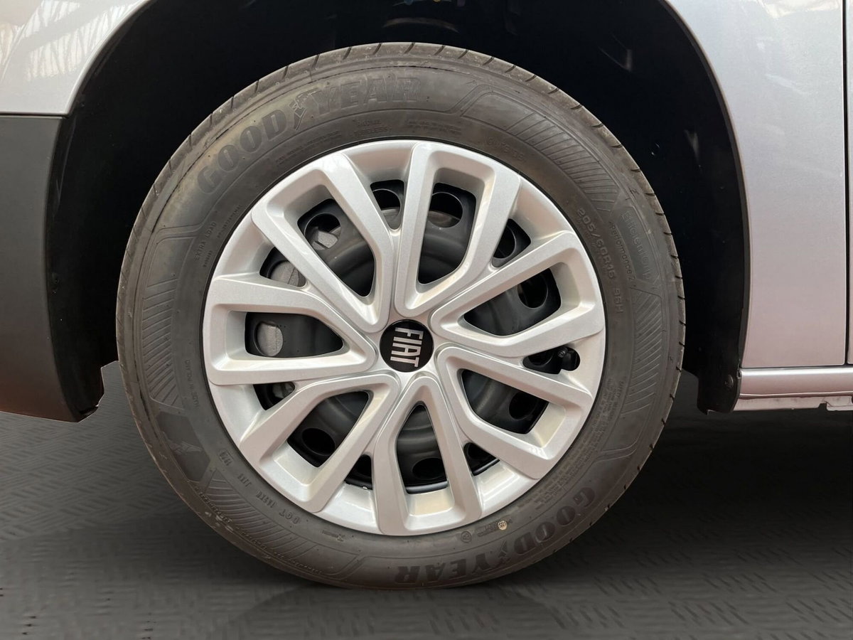 Fiat Doblò combi N1 1.5 bluehdi 130cv AT8 (4)