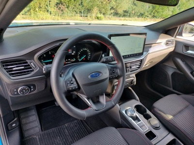 Ford Focus Station Wagon 1.5 ecoblue ST-Line X 115cv auto (15)