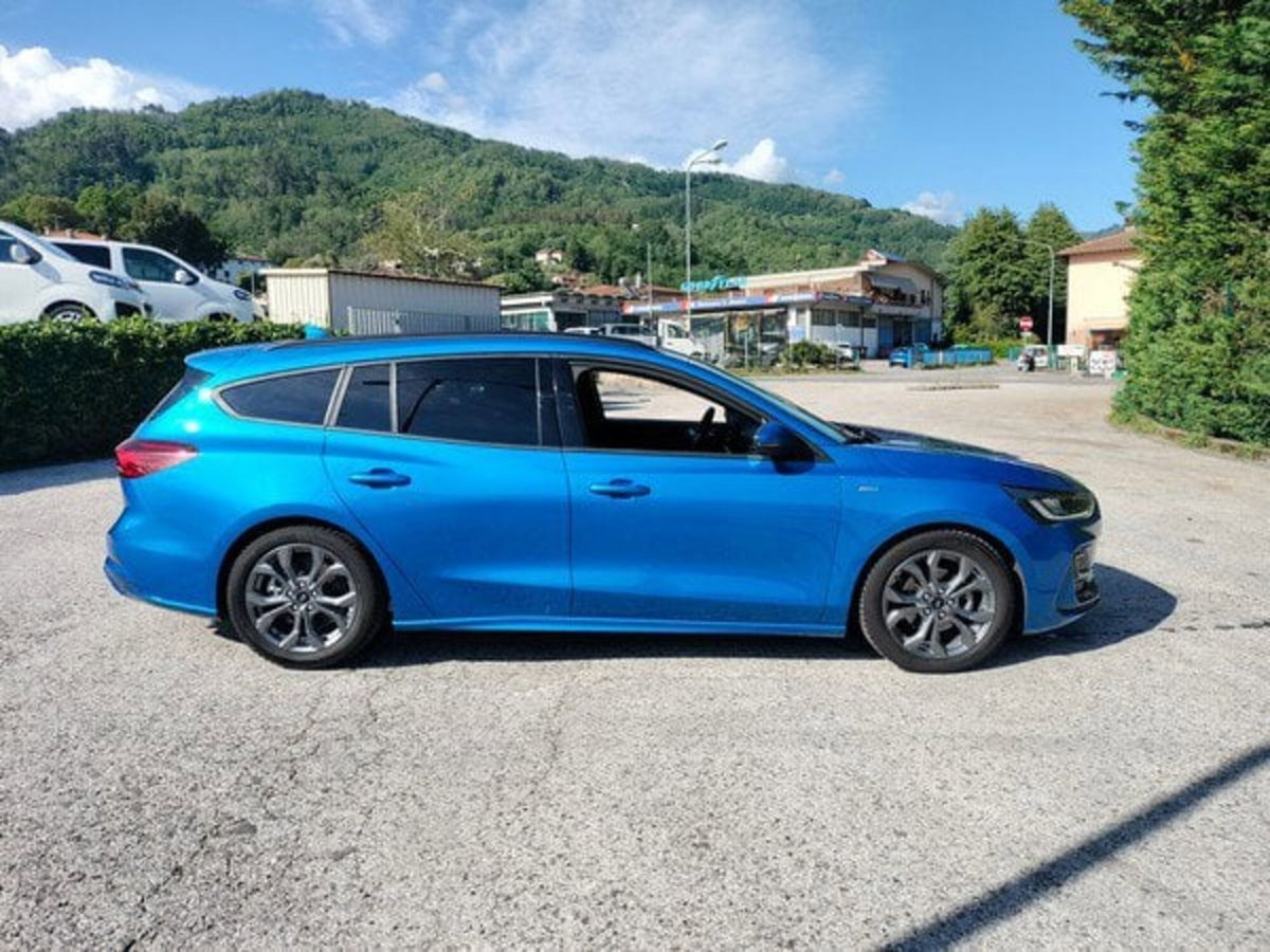 Ford Focus Station Wagon 1.5 ecoblue ST-Line X 115cv auto (4)