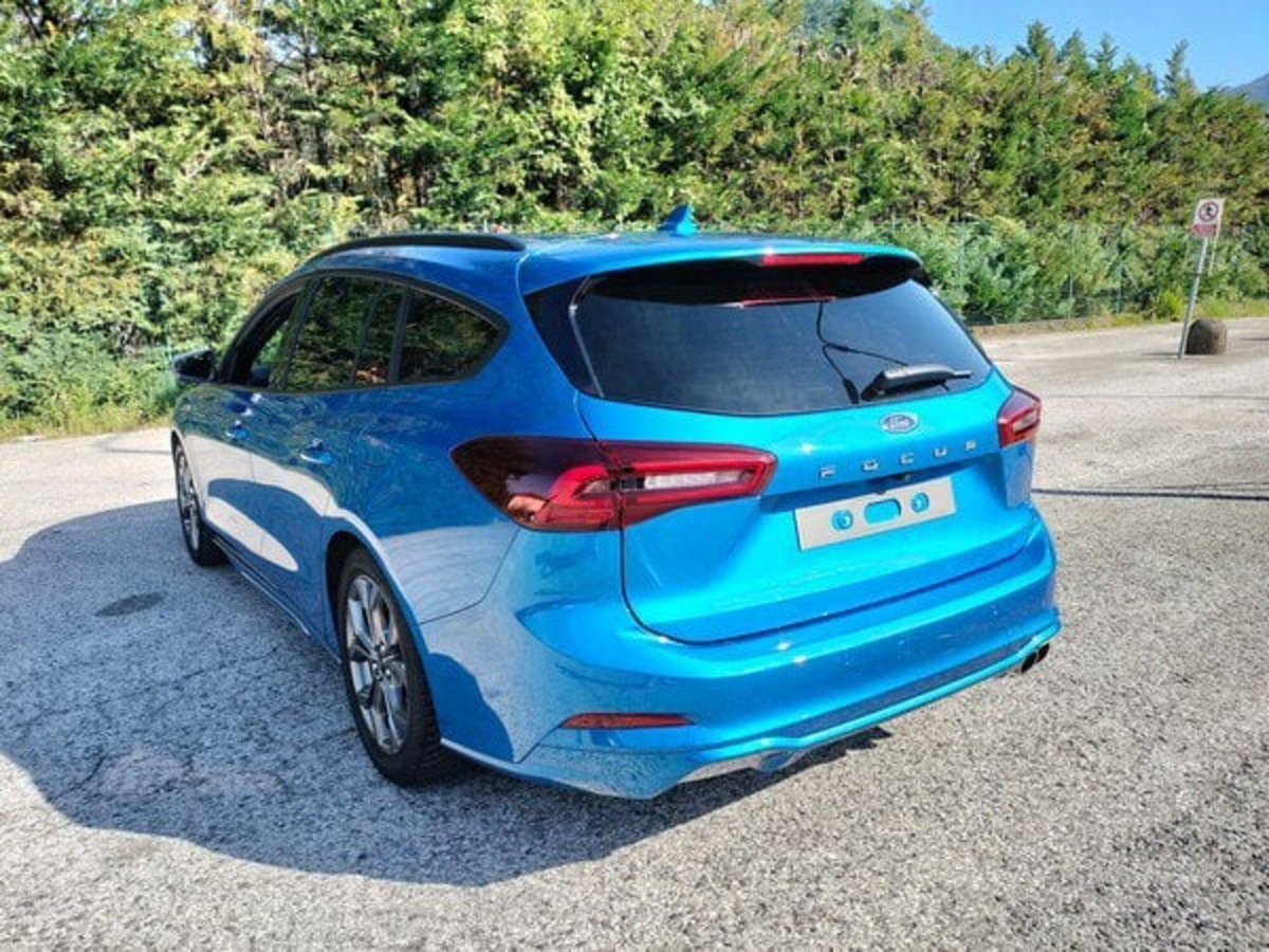Ford Focus Station Wagon 1.5 ecoblue ST-Line X 115cv auto (9)