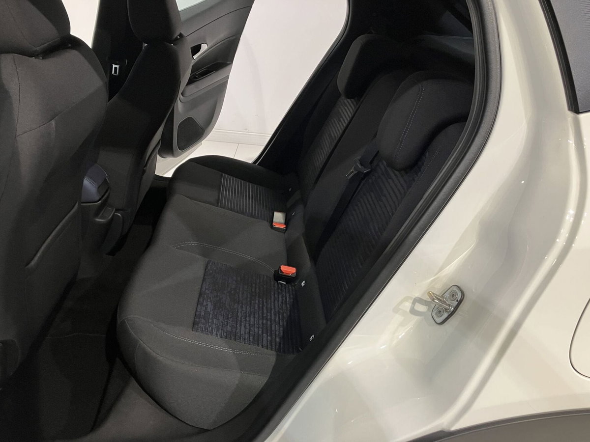 Alfa Romeo Junior 1.2 ibrida 145cv edct6 (12)