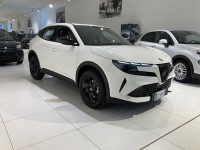 Alfa Romeo Junior 1.2 ibrida 145cv edct6 (3)