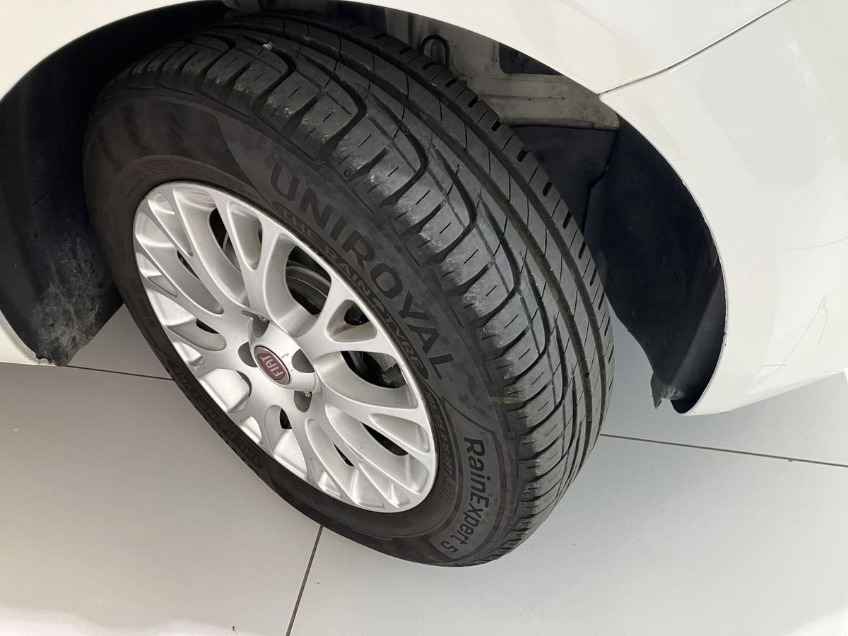 Fiat Punto Evo 1.3 MJT 95 DPF S&S 5p.Van Dynamic (13)
