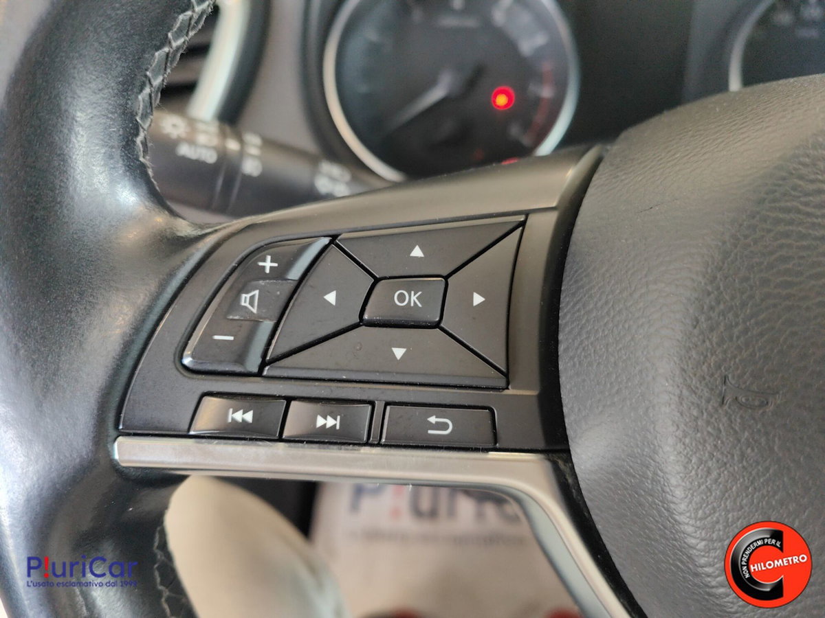 Nissan Qashqai 1.3 DIG-T 140 CV N-Connecta (17)