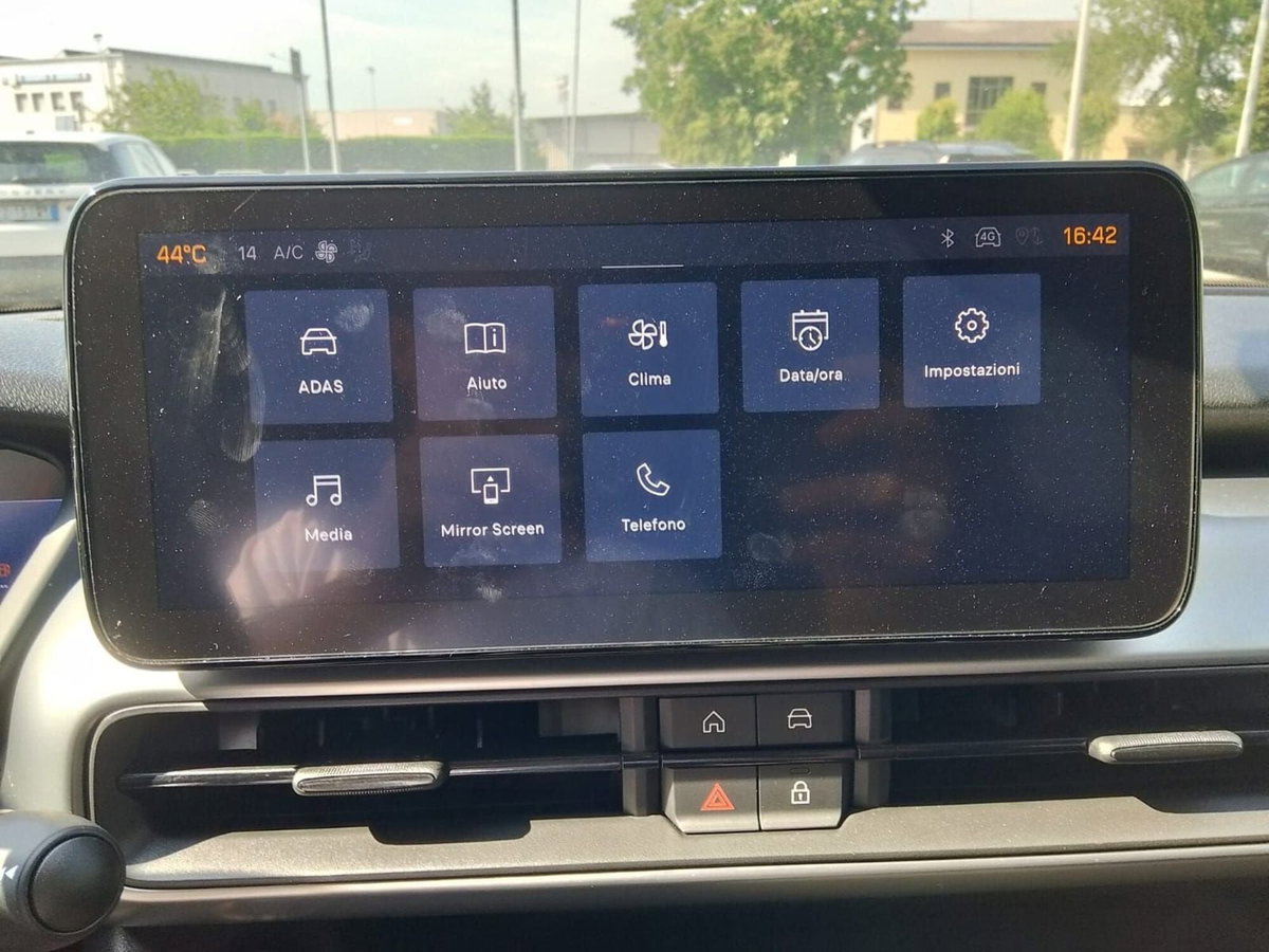 Jeep Avenger 1.2 turbo e-hybrid mhev Altitude fwd 110cv edct6 (12)