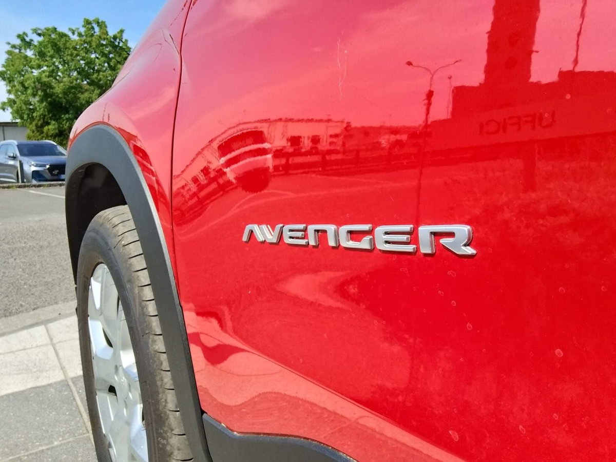 Jeep Avenger 1.2 turbo e-hybrid mhev Altitude fwd 110cv edct6 (7)