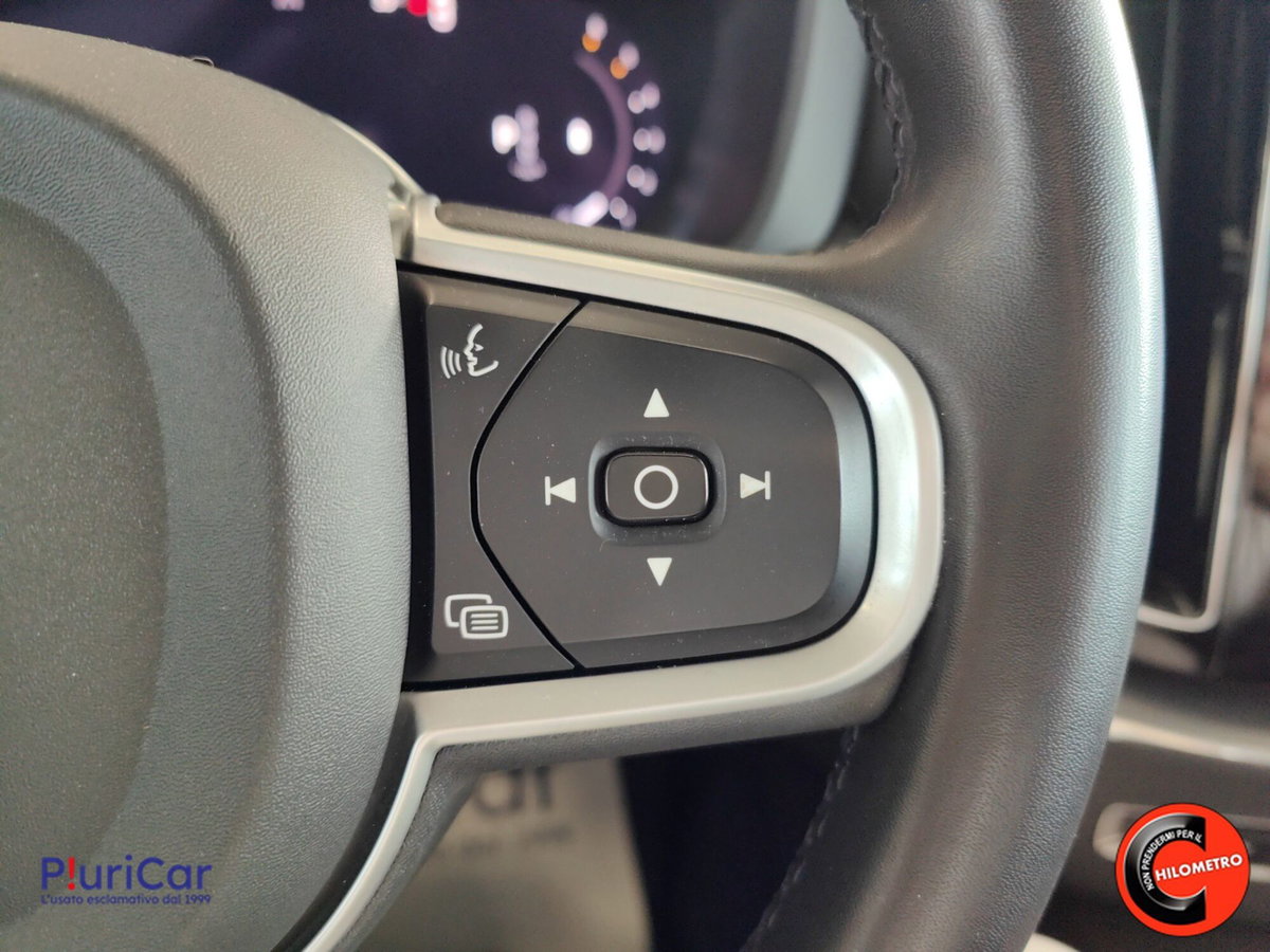 Volvo XC60 B4 Geartronic R-design (19)