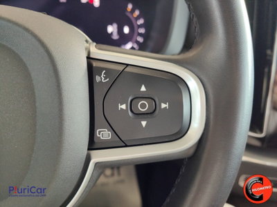 Volvo XC60 B4 Geartronic R-design (19)