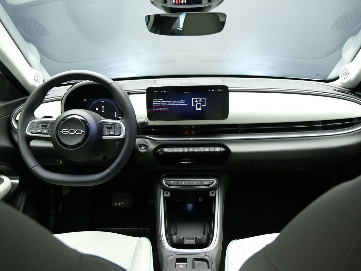 Fiat 600 1.2 hybrid La Prima II 110cv auto (12)