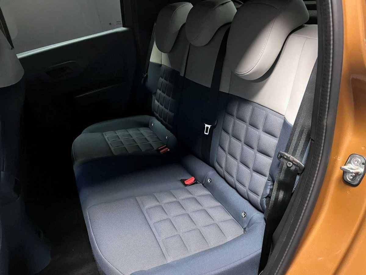 Fiat Grande Panda 1.2 hybrid La Prima 110cv edct (8)