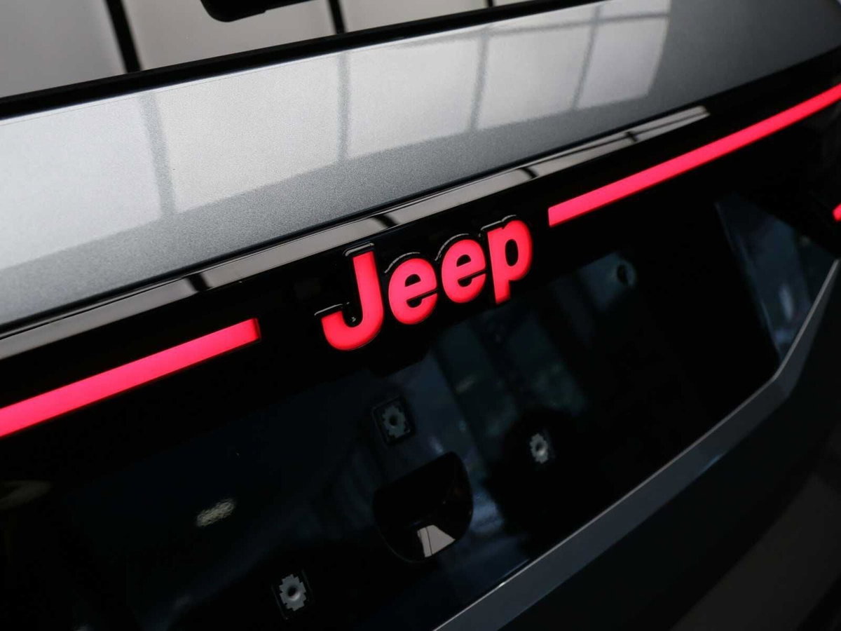 Jeep Compass 1.2 turbo 48V e-hybrid Summit fwd 145cv edct6 (10)
