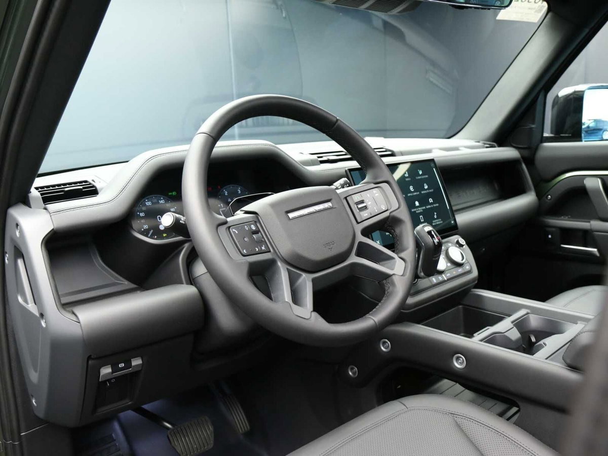 Land Rover Defender 110 3.0d i6 mhev X-Dynamic HSE awd 250cv auto (16)
