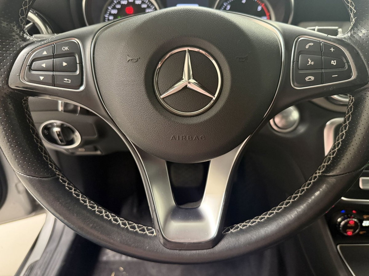 Mercedes-Benz GLA SUV 200 d Sport (10)