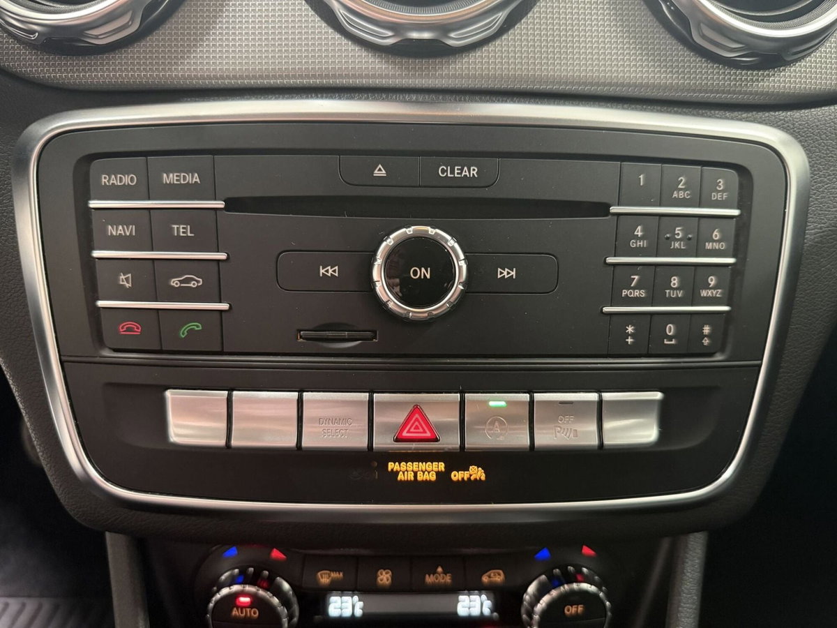 Mercedes-Benz GLA SUV 200 d Sport (11)