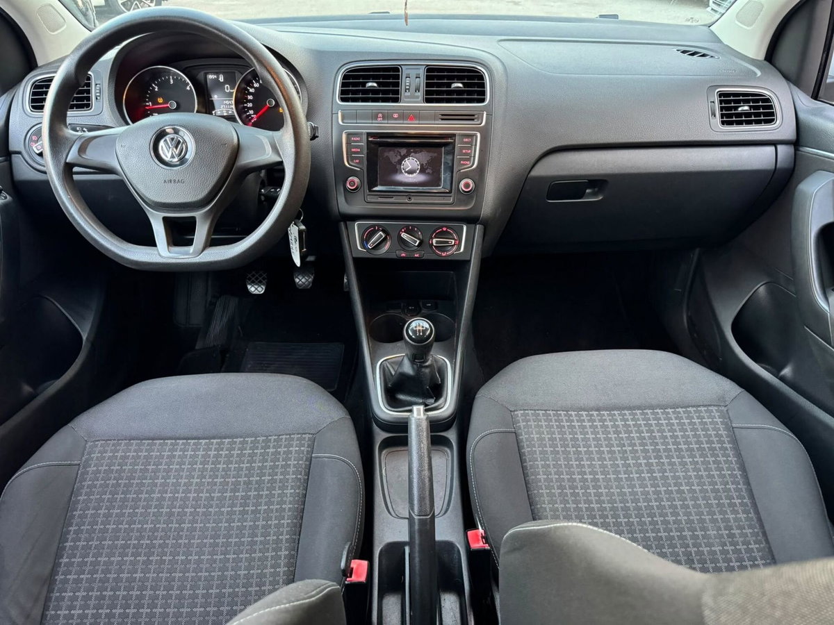 Volkswagen Polo 1.4 TDI 3p. Comfortline BlueMotion Technology (12)