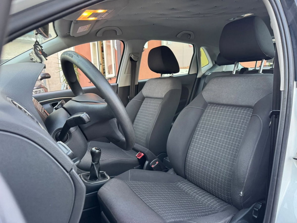 Volkswagen Polo 1.4 TDI 3p. Comfortline BlueMotion Technology (6)
