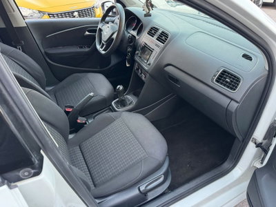 Volkswagen Polo 1.4 TDI 3p. Comfortline BlueMotion Technology (9)
