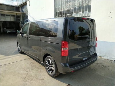 Peugeot Traveller M1 std 2.2 Bluehdi 180cv S&S Business eat8 (14)
