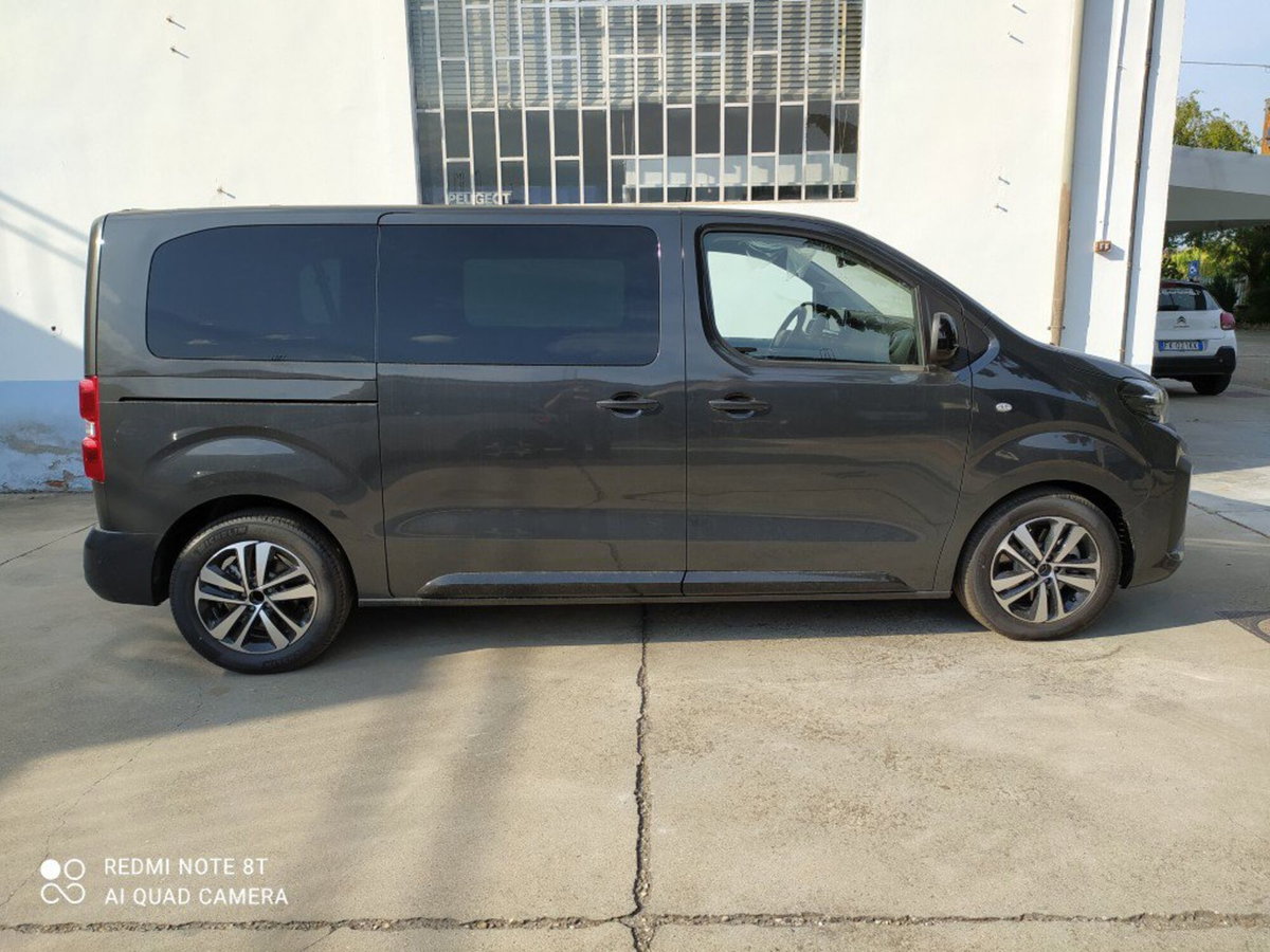 Peugeot Traveller M1 std 2.2 Bluehdi 180cv S&S Business eat8 (17)