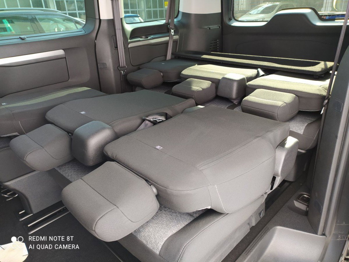 Peugeot Traveller M1 std 2.2 Bluehdi 180cv S&S Business eat8 (18)