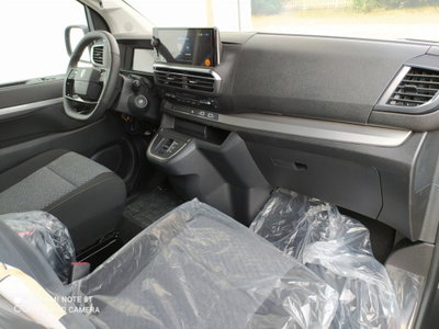 Peugeot Traveller M1 std 2.2 Bluehdi 180cv S&S Business eat8 (4)